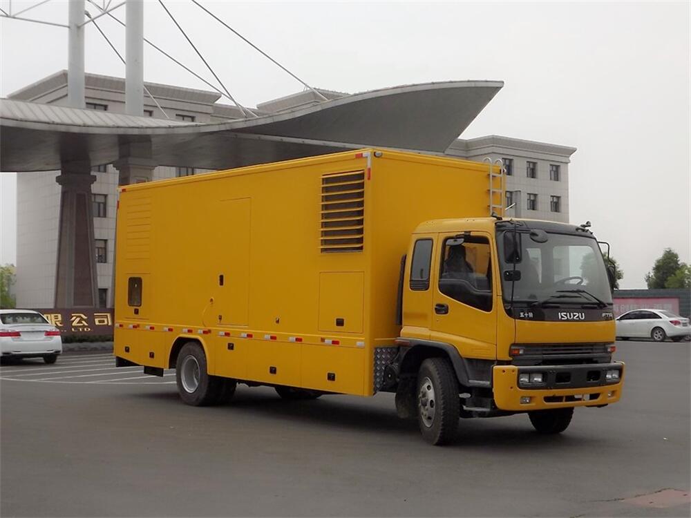 移動(dòng)應(yīng)急發(fā)電車-五十鈴FTR移動(dòng)應(yīng)急發(fā)電車